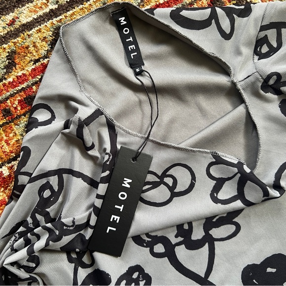 Motel Rocks Dress - Picture 2 of 3